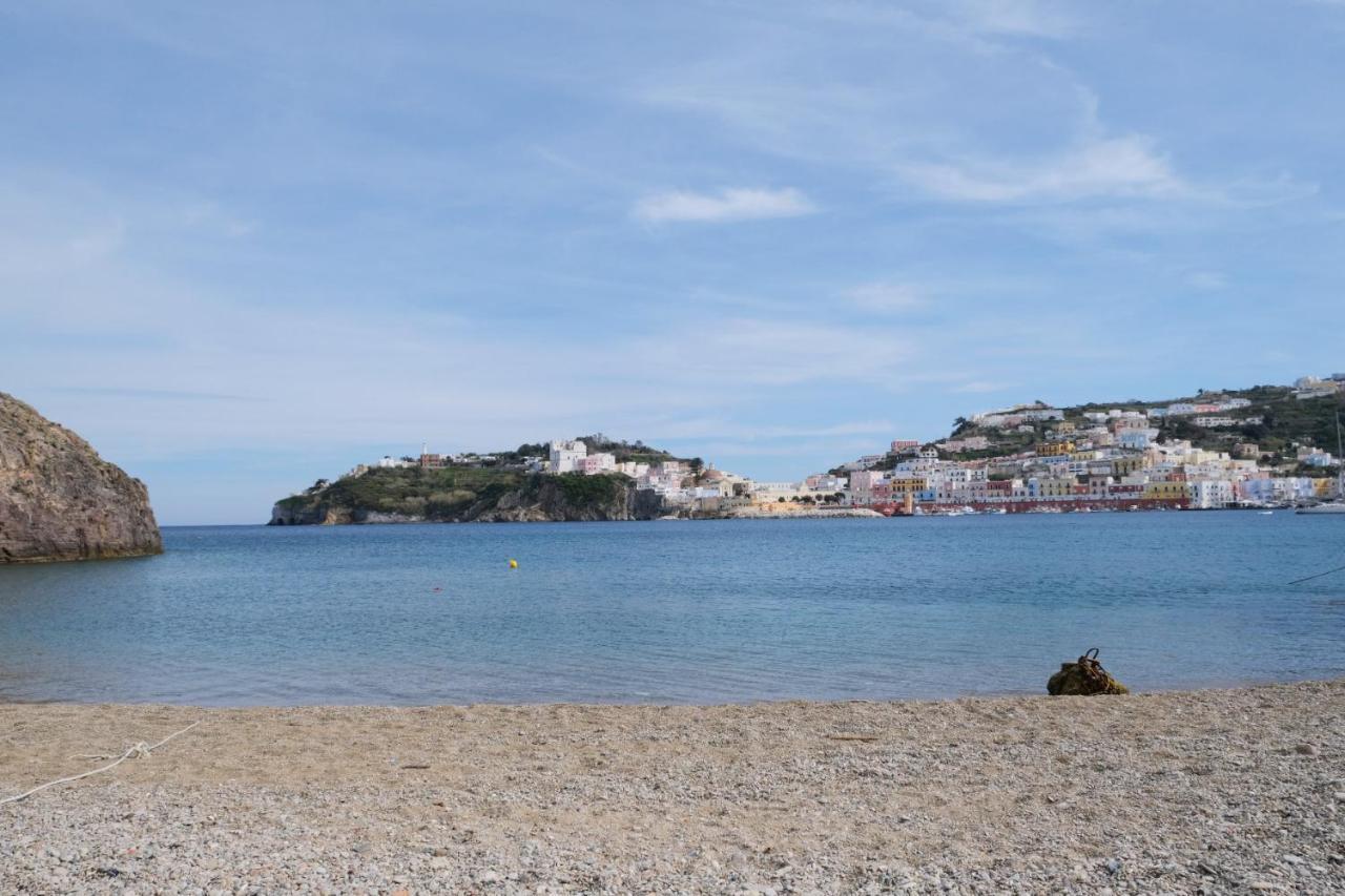 Camere Dieci Maggio Ponza Eksteriør bilde